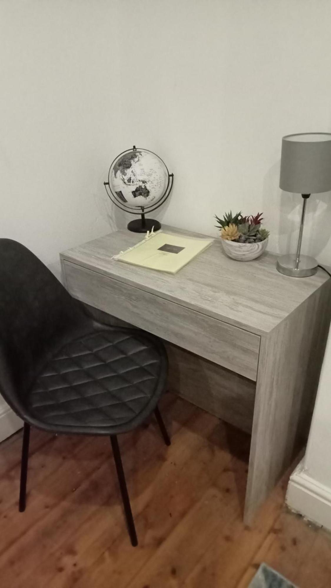 Planet 9 Apartment Warrington  Ngoại thất bức ảnh
